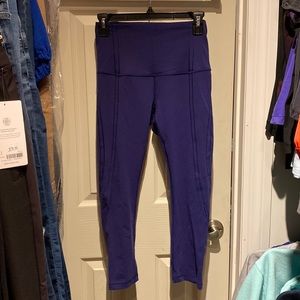 Lululemon blue luon size 6 high rise 25”